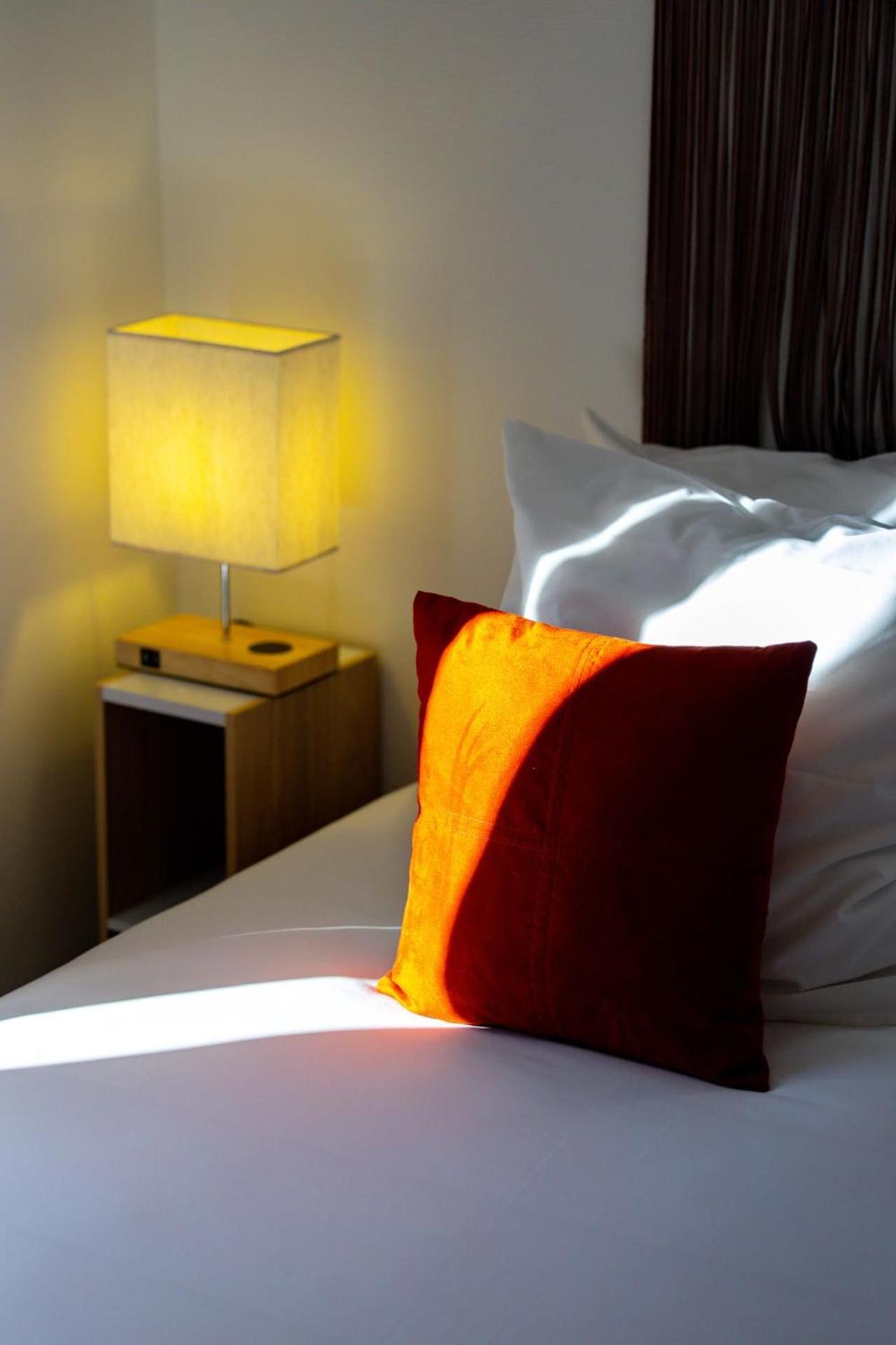 Le Lucien Eco-Appart'Hotel - Angouleme - Centre - Wifi - Parking Prive - Classe 4 Etoiles Exterior foto